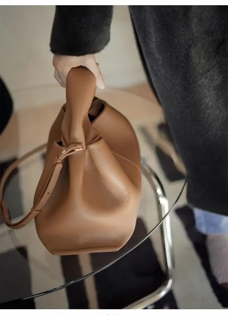 Mero Hand Shoulder Side Bag