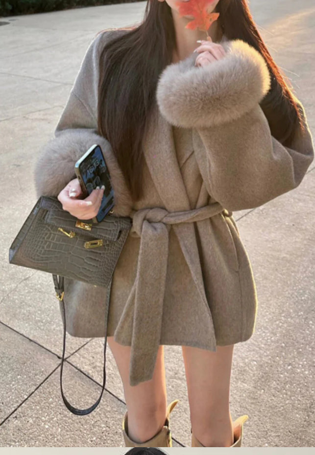 100% Wool Fur Trim Long Sleeve Coat
